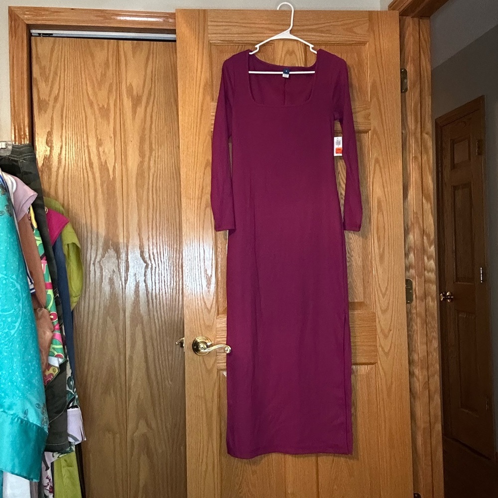Old Navy Long Sleeve Magenta Dress